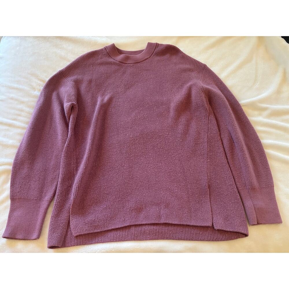 Lululemon Merino Wool-Blend Ribbed Crew neck Sweater - size 8